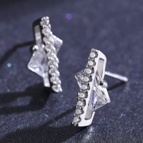 NEW Modern sterling silver Bar earrings - Picture 2 of 4